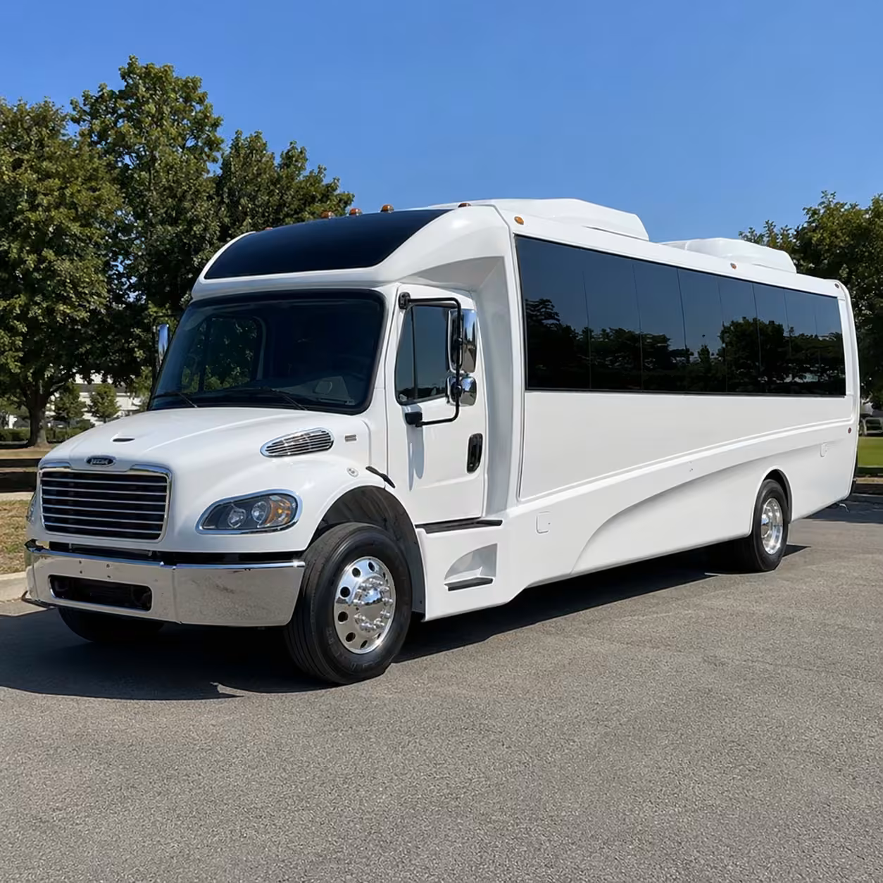 15 35 passenger minibus