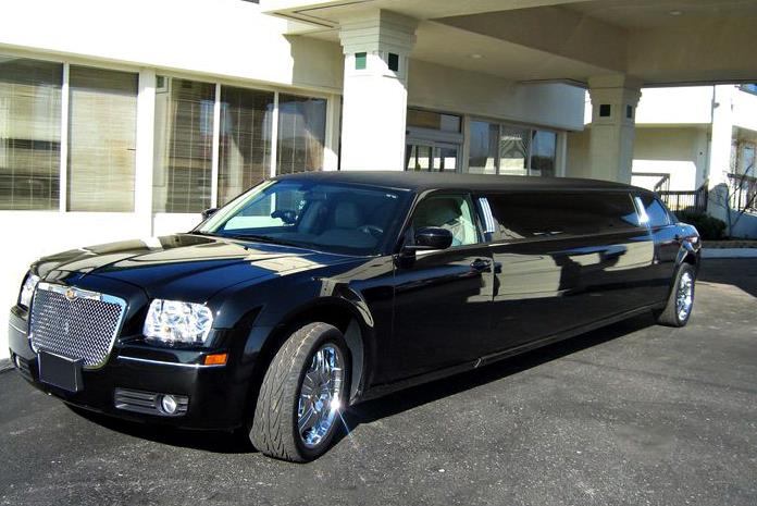 Detroit 10 Passenger Limo